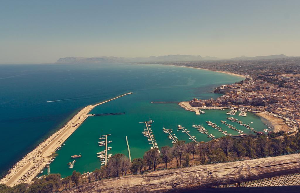Bed & Breakfast Tiziana Castellammare del Golfo Exterior photo